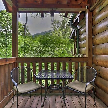Gatlinburg Mountainside Escape With Deck And Hot Tub! Villa Exterior photo